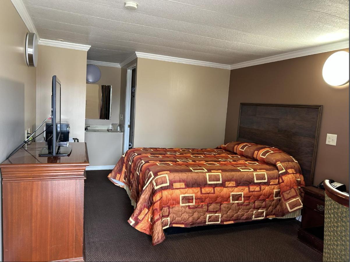 Spanish Inn Motel Brookhaven Zewnętrze zdjęcie